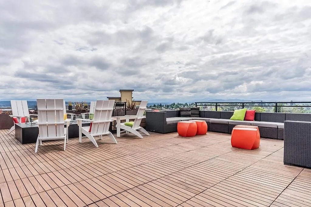 One Bedroom Luxury Apartment Seattle