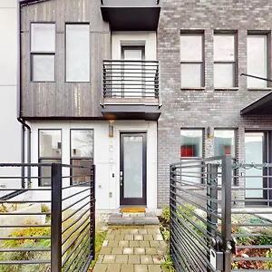 Luxury Ballard Townhome Holiday home