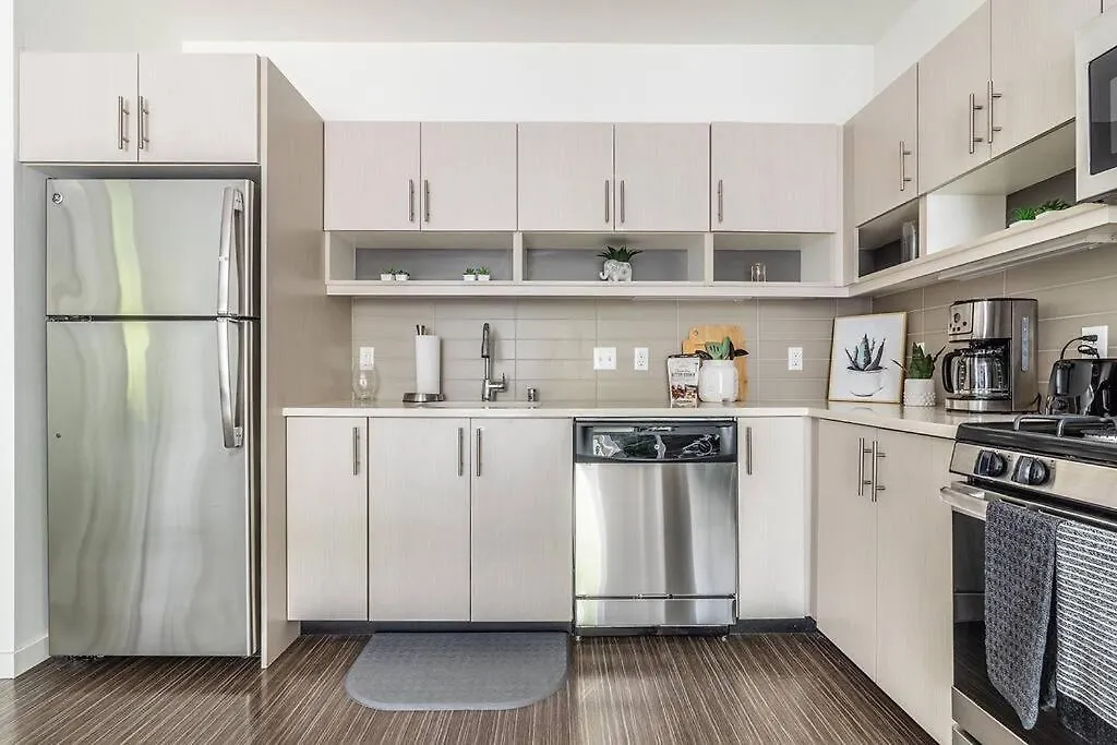 One Bedroom Luxury Apartment Seattle